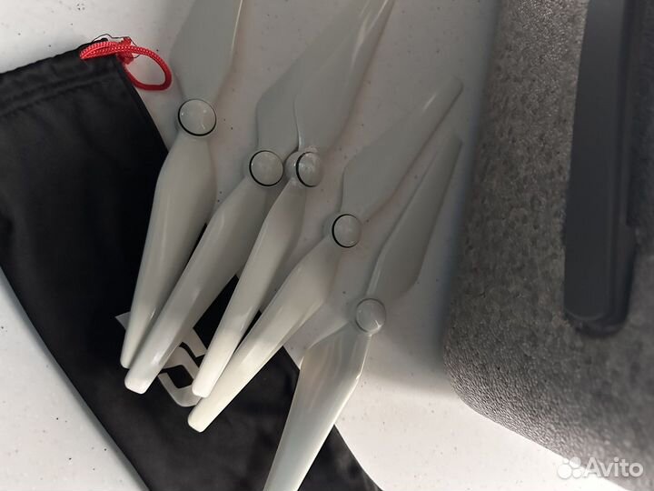 Квадрокоптер dji phantom 4