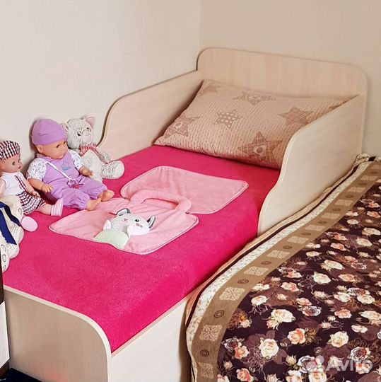 Детская кровать от 1 года с бортиками