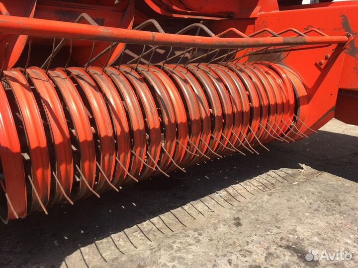 Пресс-подборщик Sipma Z224/1, 1995