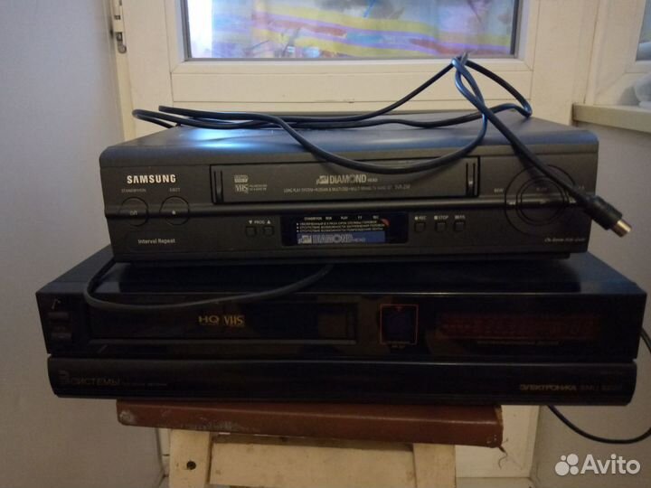 Видеомагнитофон