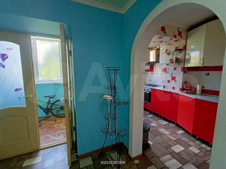 3-к. квартира, 50 м², 1/5 эт.