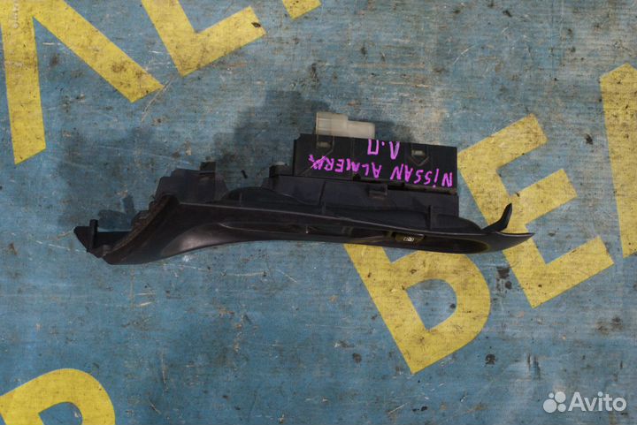 Блок управления стёклами Nissan Almera n16