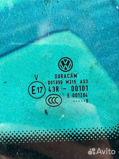 Стекло глухое правое универсал 5NA845042P