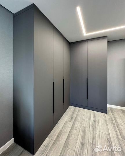 Шкаф распашной угловой серый бетон