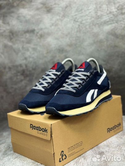 Кроссовки Reebok натуральная кожа 39-43