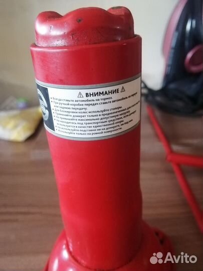 Домкрат механический