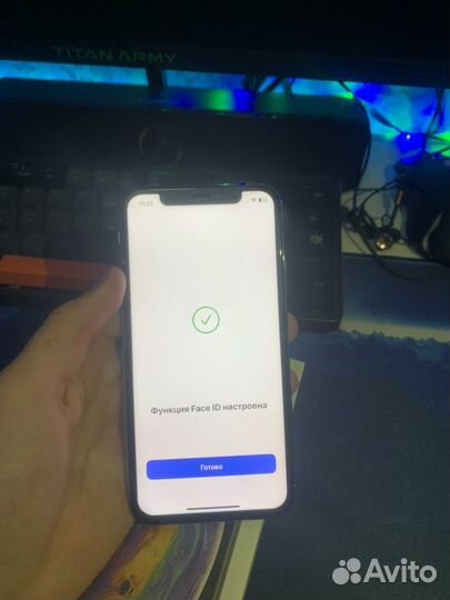iPhone Xs, 64 ГБ