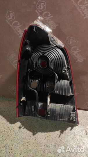 Задний фонарь правый Primera p12 битый