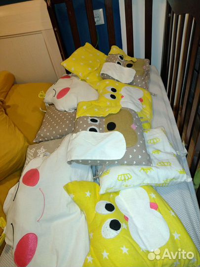 Бортики в детскую кроватку