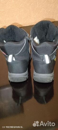 Ботинки зимние для мальчика новые 35 размера