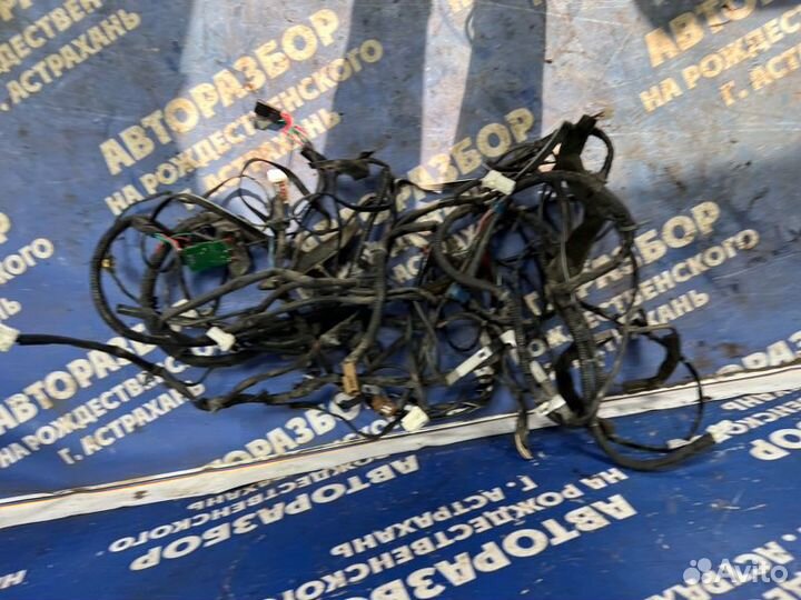 Проводка салона Nissan Maxima A33 седан 2001