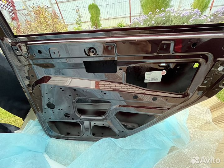 Новая дверь цвет портвейн гранта правая задняя