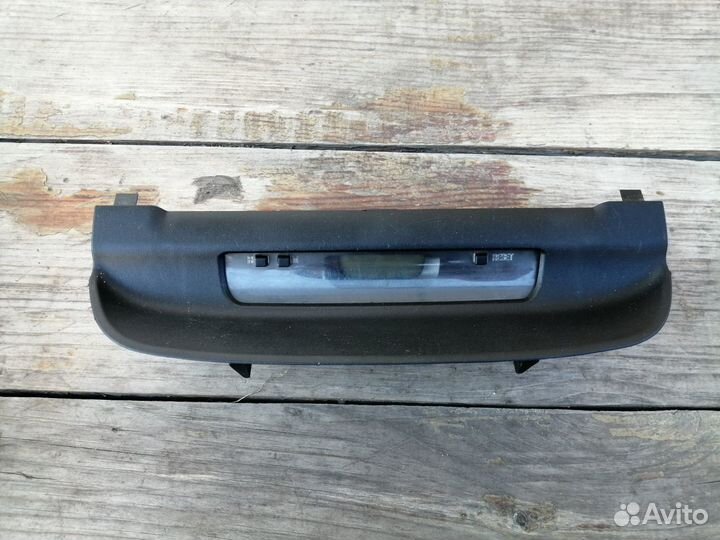 Бардачок верхний и часы Subaru Forester Sg5 сток