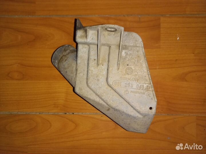 Экран выпускного коллектора Гольф 3