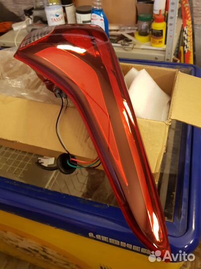 Фонарь задний правый дальний на Солярис 2