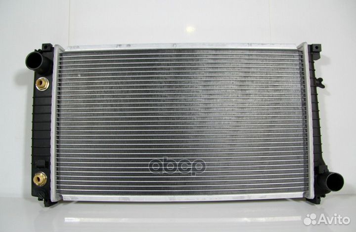 500642K Радиатор охлаждения BMW E-32. 730i A +