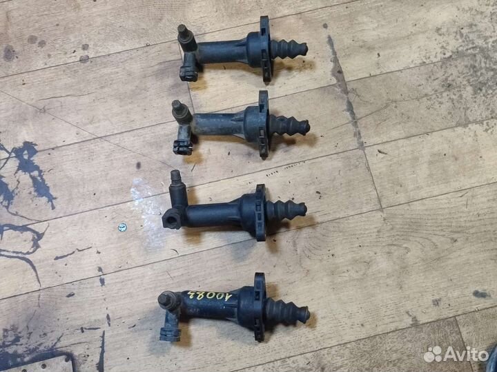 Рабочий цилиндр сцепления Фольксваген Поло 5