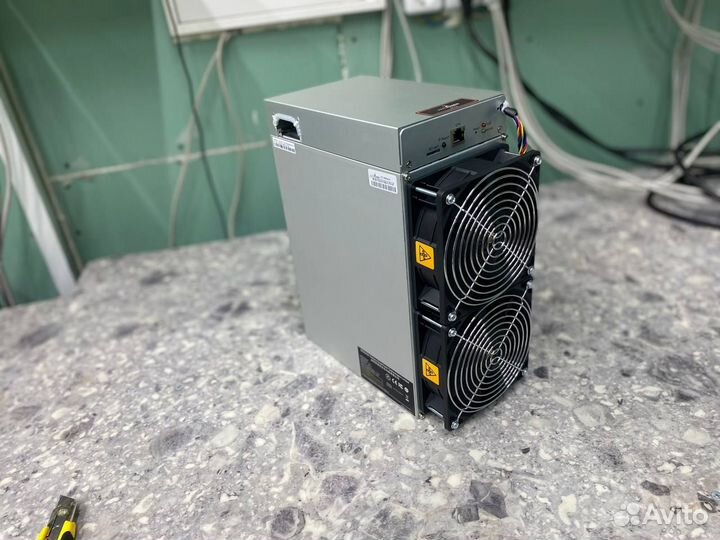 Майнер Asic Antminer Z15-420K+apw7