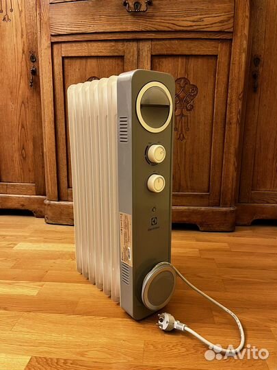 Масло-наполненный радиатор Electrolux EOH/M-C157