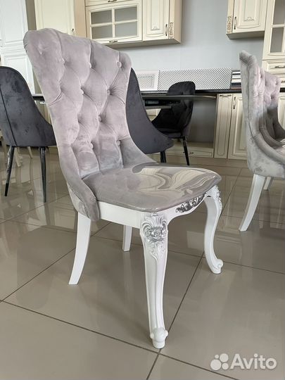 Стол «Голд» и стулья «Сурен»