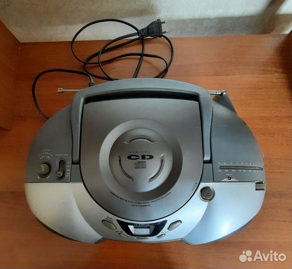 Магнитола LG