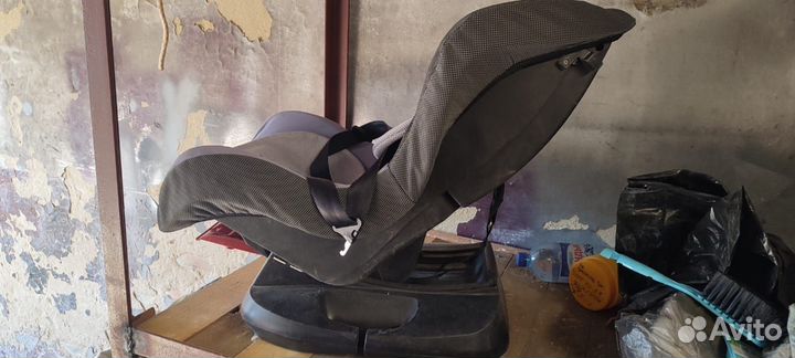 Автомобильное детское кресло от 0 до 18 кг