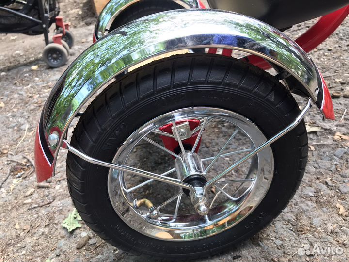 Детский велосипед Schwinn roadster trike