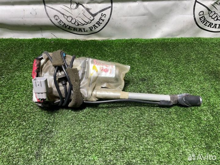 Антенна Toyota Land Cruiser UZJ100 2UZ 2005