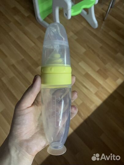 Бутылочка для кормления с ложкой
