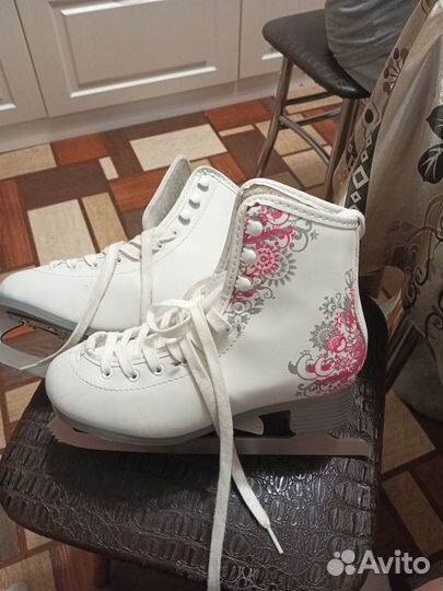 Коньки для фигурного катания