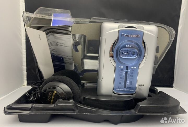 Новый кассетный аудиоплеер Panasonic RQ-V77