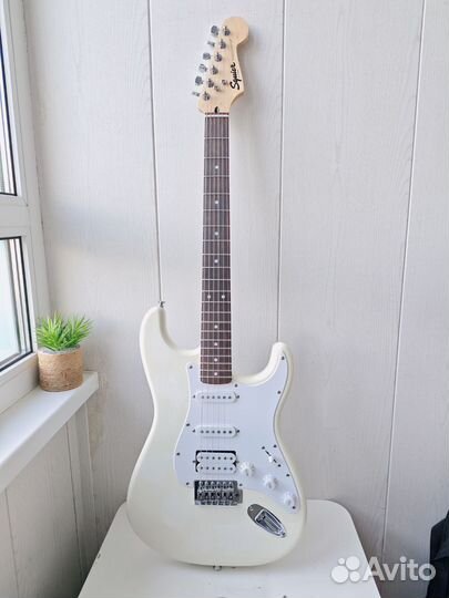 Электрогитара Fender Squier Stratocaster HSS