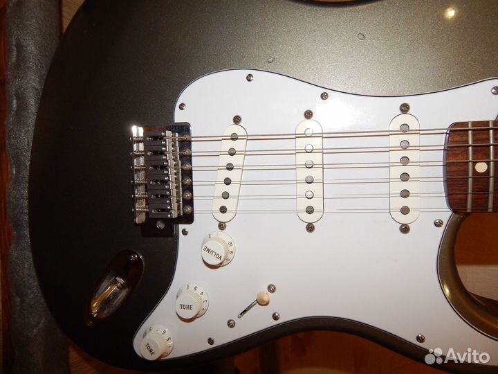 Электрогитара Fender Stratocaster