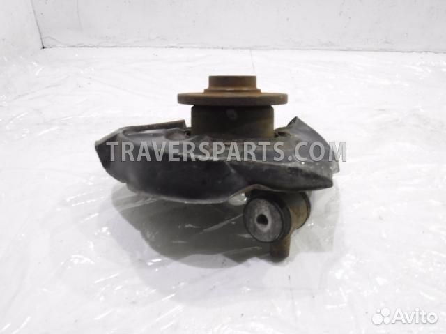 Кулак задний левый 8E0505435L