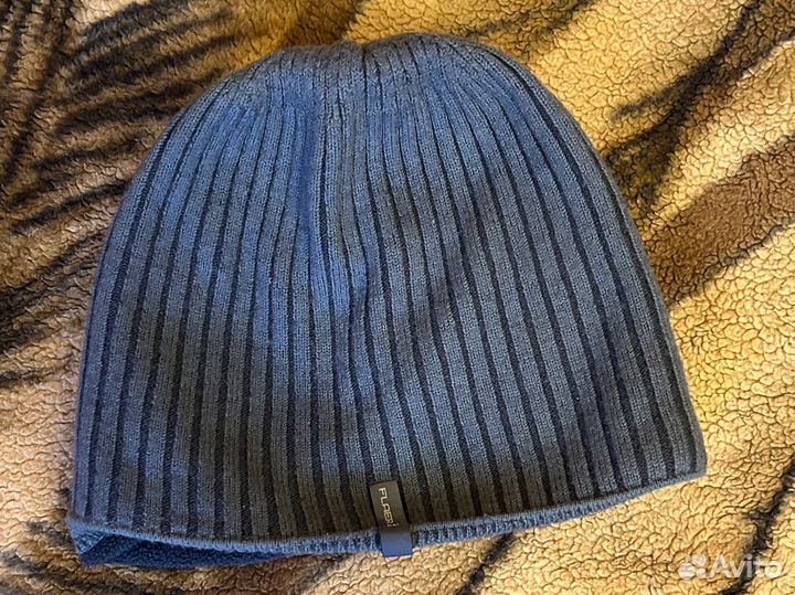 Женская шапка