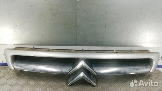 Решетка радиатора citroen C8 (SEA03QF01)