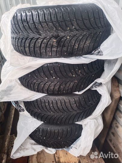 Goodyear UltraGrip Ice 205/55 R16 94