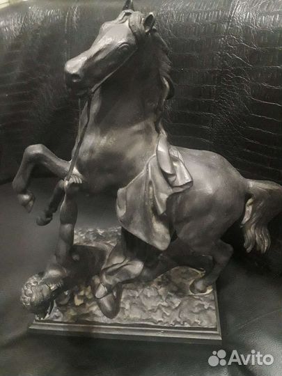 Скульптуры