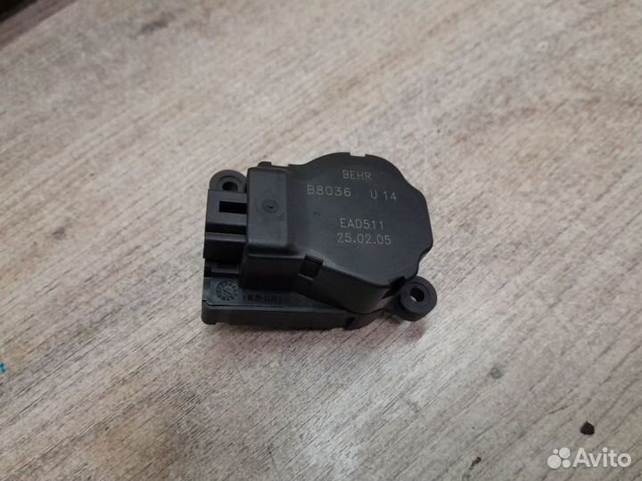 Мотрчик заслонки отопителя Citroen C4 I (2004—2014