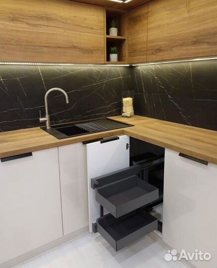 Кухонный гарнитур под потолок