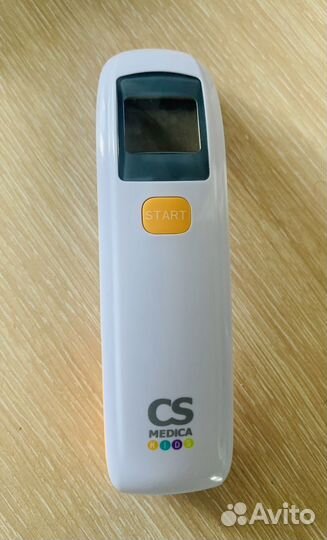 Бесконтактный термометр на батарейках cs medica