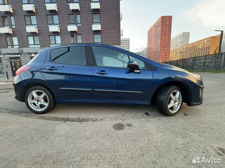 Peugeot 308 1.6 AT, 2008, 230 660 км