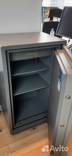 Сейф Valberg FRS 99 T EL