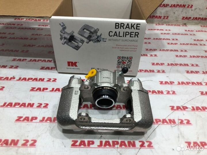 Суппорт задний правый Toyota Rav4 ACA21