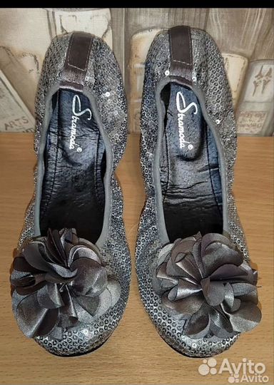 Нарядное платье для девочки 152-158