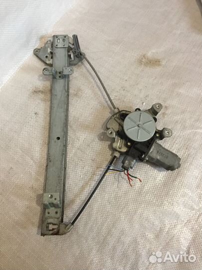 Стеклоподъемник задней двери Мицубиси Лансер