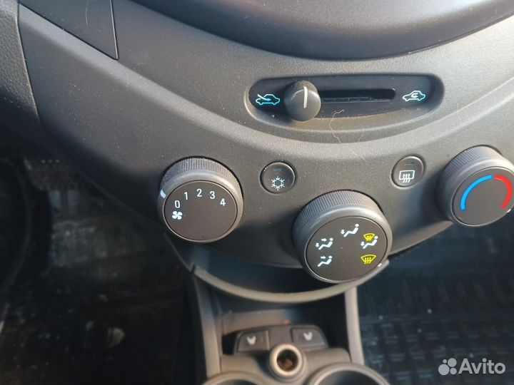 Chevrolet Spark 1.0 AT, 2013, 82 000 км