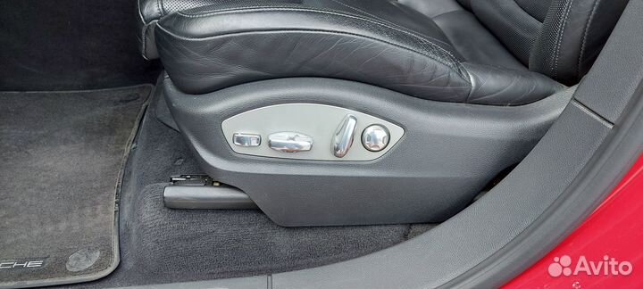 Сиденья Porsche Cayenne 958 GTS