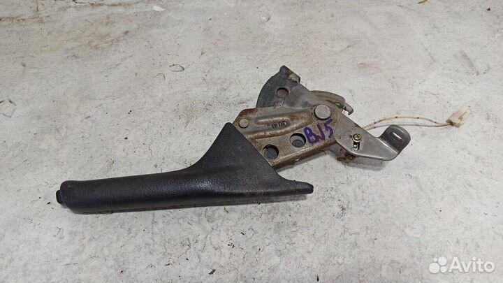 Рычаг стояночного тормоза Mazda Familia S-Wagon 1998-2004г