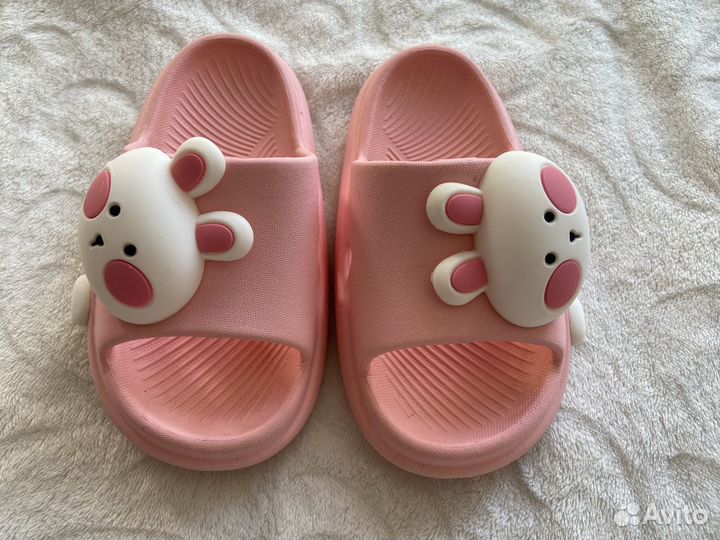 Сандали и шлепки для девочки 24 размер
